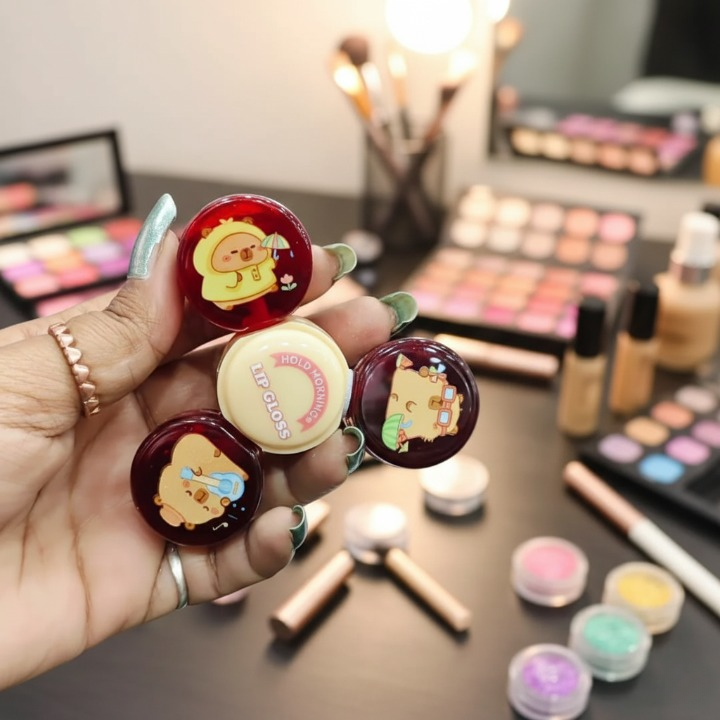 3 in 1 Spinner Lip Gloss/Tint ? Hydrating Liquid Lip Color, Glossy & Vibrant Finish, Multicolor Red Shades, Long-Lasting Shine & Moisturizing Formula