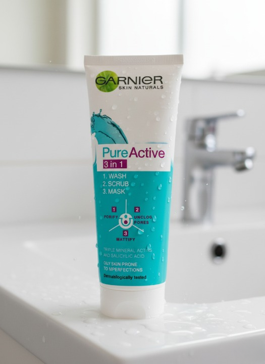 Garnier 3 in 1 Pure Active Face Wash ? 100ml Liquid Cleanser for All Skin Types, Deep Cleansing and Refreshing Skincare