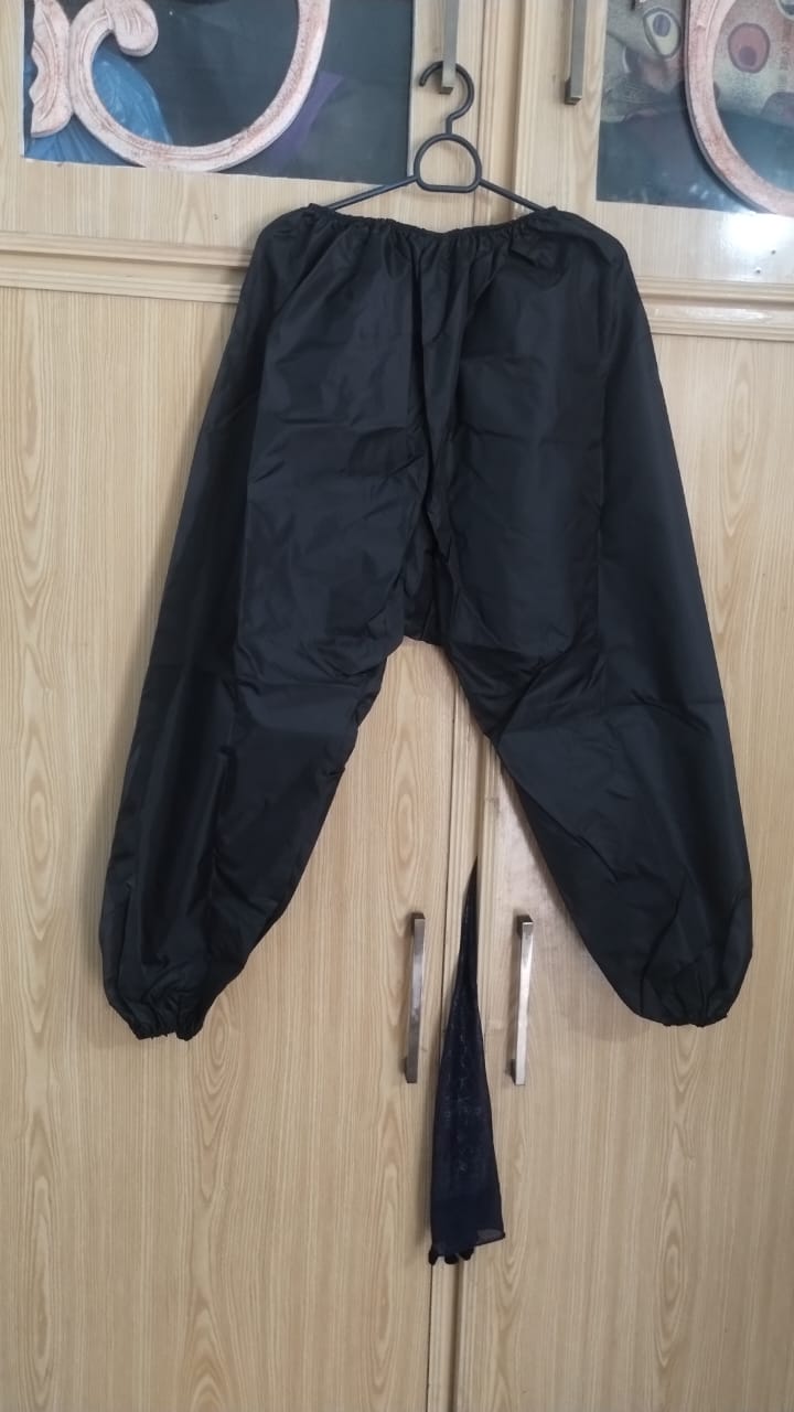 2 Piece Royal Bedding Rain Suit ? Waterproof Rain Coat with Trouser And Cap for Men and Women (Random Color)