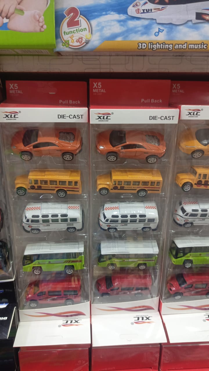 5-Piece Die Cast Metal Car and Bus Set ? 1:64 Scale City Vehicle Collection for Kids ? Pull Back & Release ? Durable Metal & Plastic Construction ? Educational Toy for Ages 3