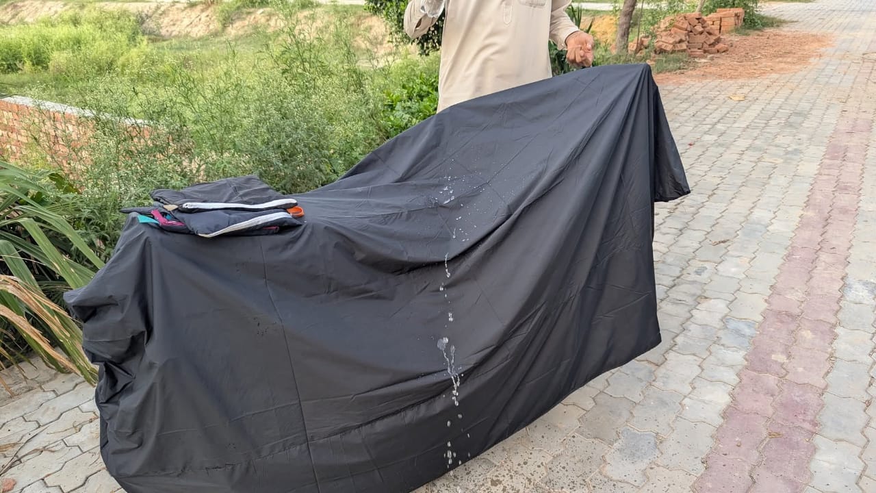 Bike Top Cover ? Water & Scratch Proof Parachute ? Fits CD70CC and 125CC Bikes (Random color)