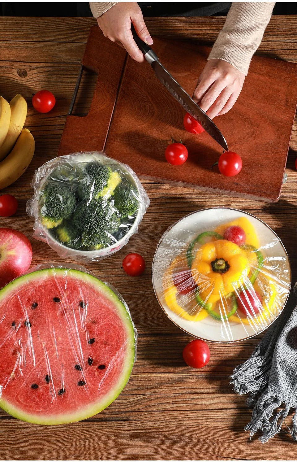 100pcs Stretchable Plastic Food Covers ? Disposable Transparent Wrap for Bowls, Plates, Fruits, Vegetables ? Anti-Dust, Food-Grade Cling Film