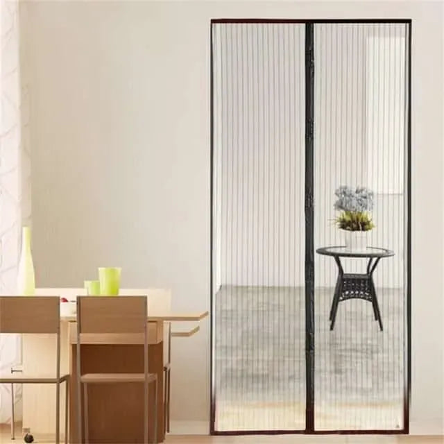 Hands-Free Retractable Magic Mesh Screen Door ? Magnetic Closure, Easy Install, Keeps Bugs Out