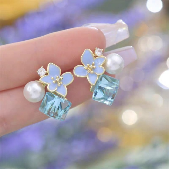 Crystal Flower Korean Earrings ? Elegant Floral Design | Crafted To Perfection With Dazzling Crystal Petals That Catch Every Light Beautifully - PJT986