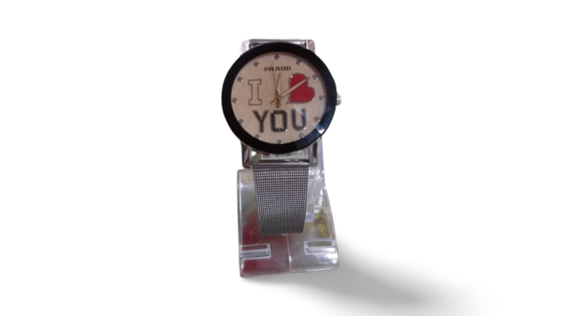 Elegant Unisex Silver Stainless Steel Watch ? Minimalist Luxury Timepiece