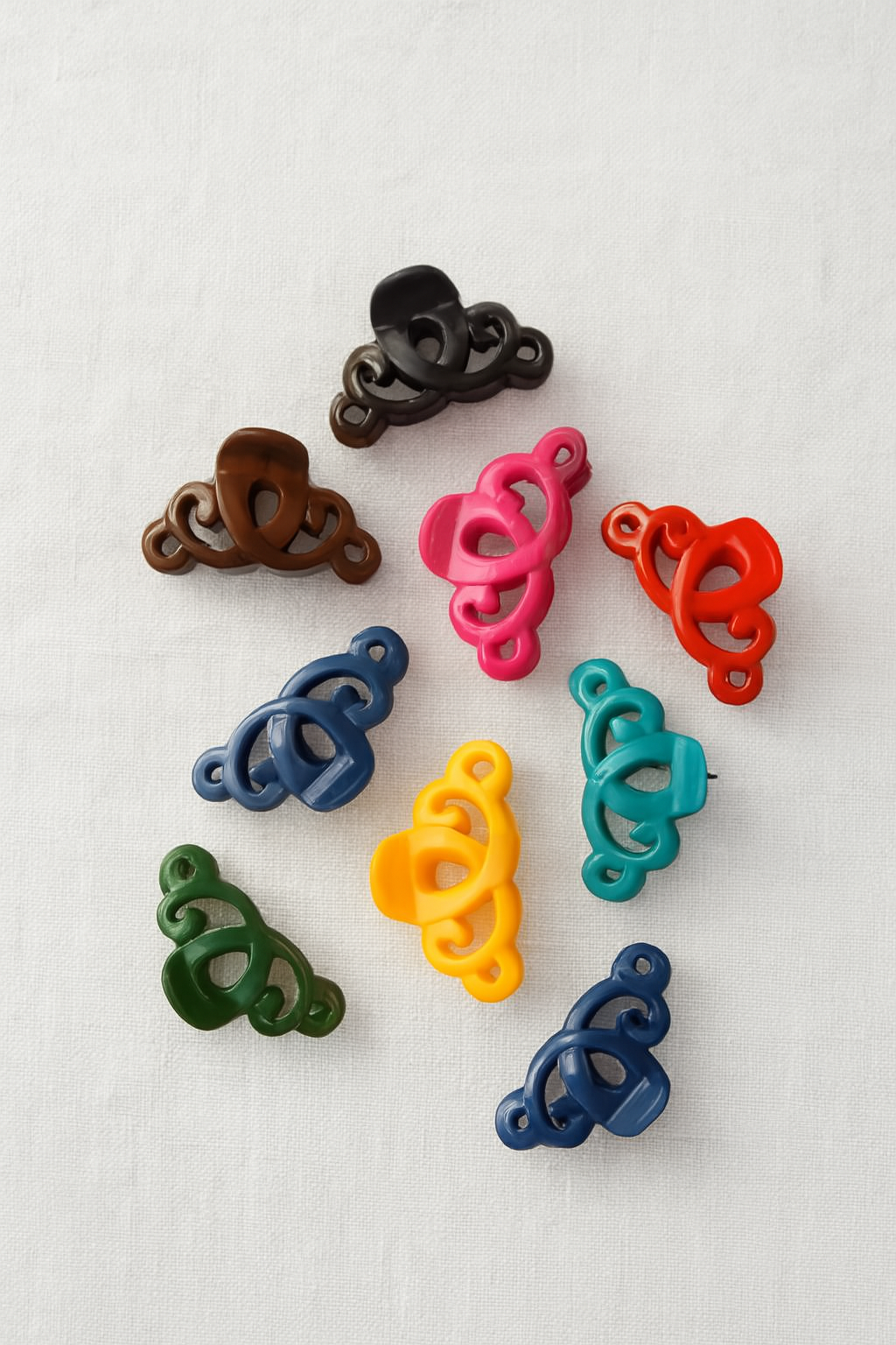 Large Plastic Hair Catchers ? 6-Piece Set for Girls, Multiple Colors