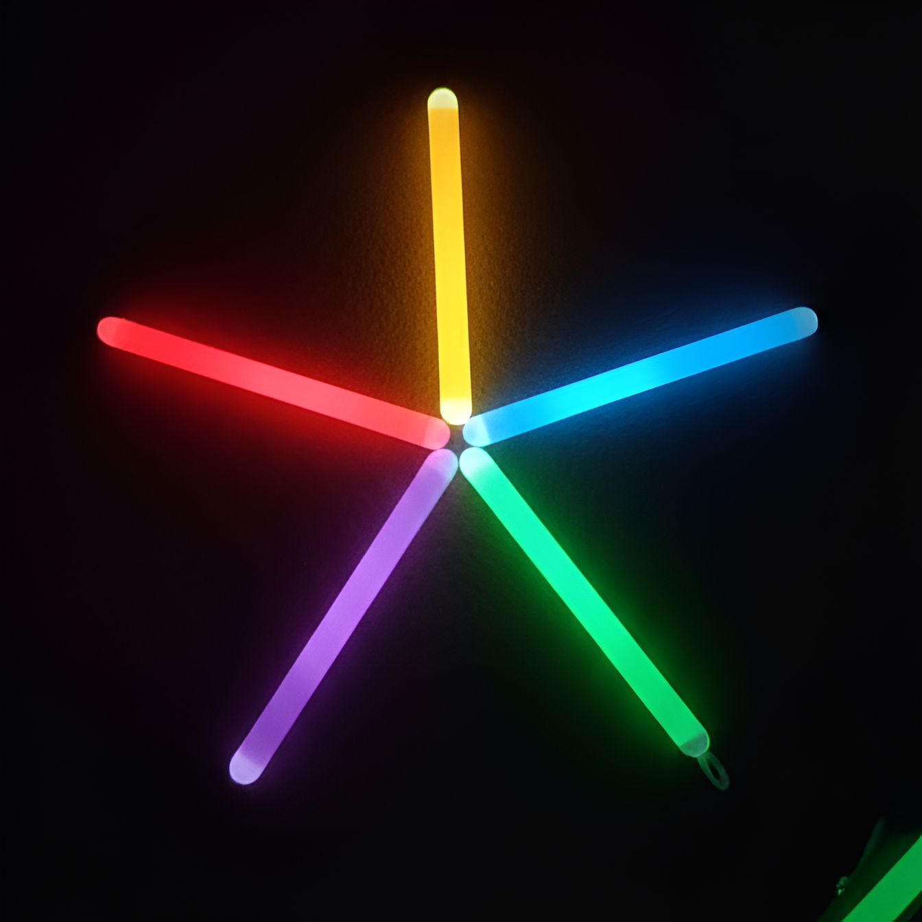 NiceGlow 6 Inch Glow Stick ? Long Lasting Party, Festival &amp; Event Light Sticks for Kids &amp; Adults - Green, Red, Blue, Pink, Orange, Yellow