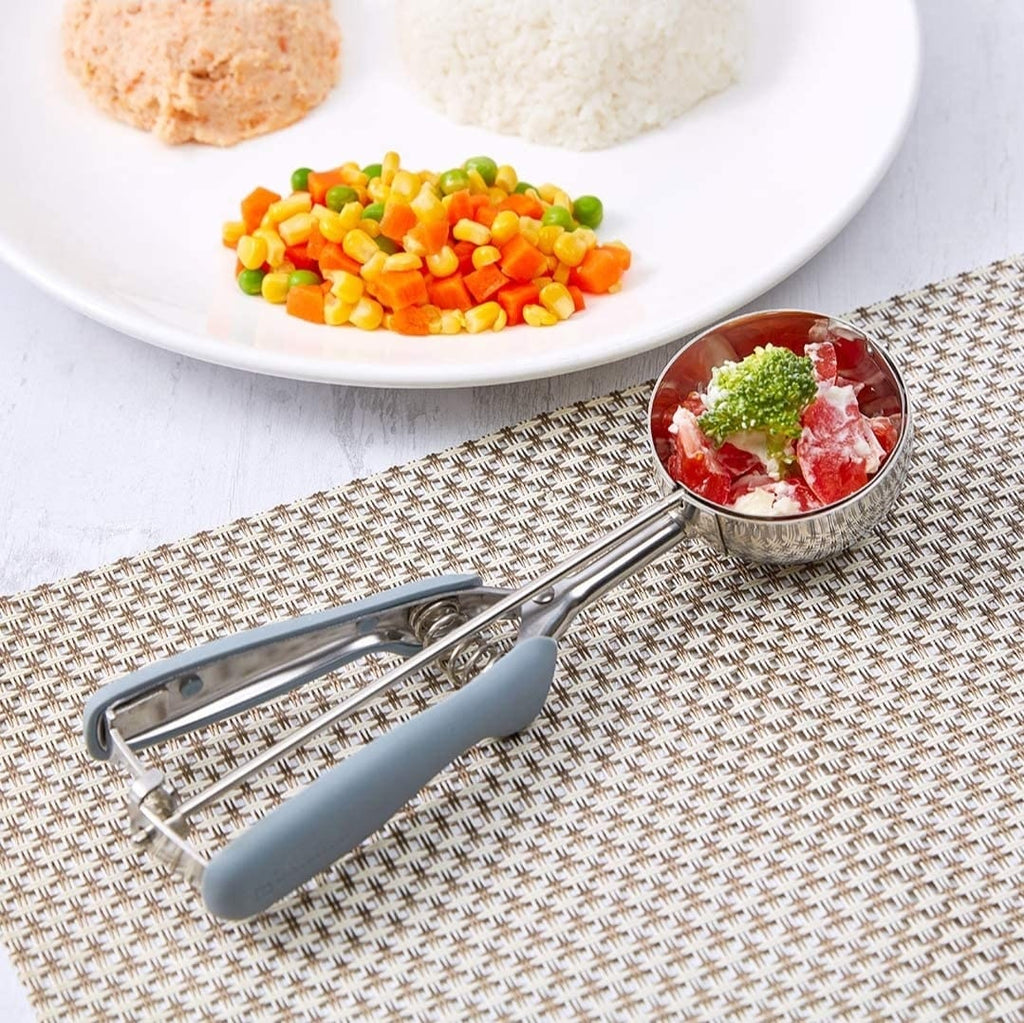 Premium Stainless Steel Ice Cream Scoop ? Heavy Duty Metal Scooper Spoon, Dishwasher Safe, Ergonomic Handle for Frozen Yogurt, Gelato, Sundaes &amp; More ? Medium, Silver