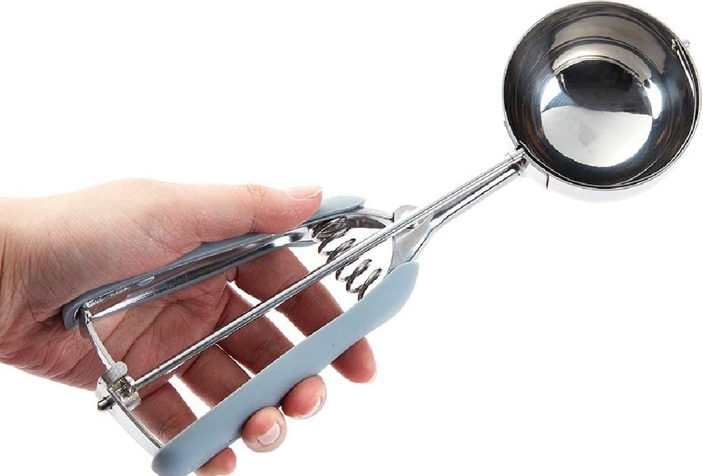 Premium Stainless Steel Ice Cream Scoop ? Heavy Duty Metal Scooper Spoon, Dishwasher Safe, Ergonomic Handle for Frozen Yogurt, Gelato, Sundaes &amp; More ? Medium, Silver