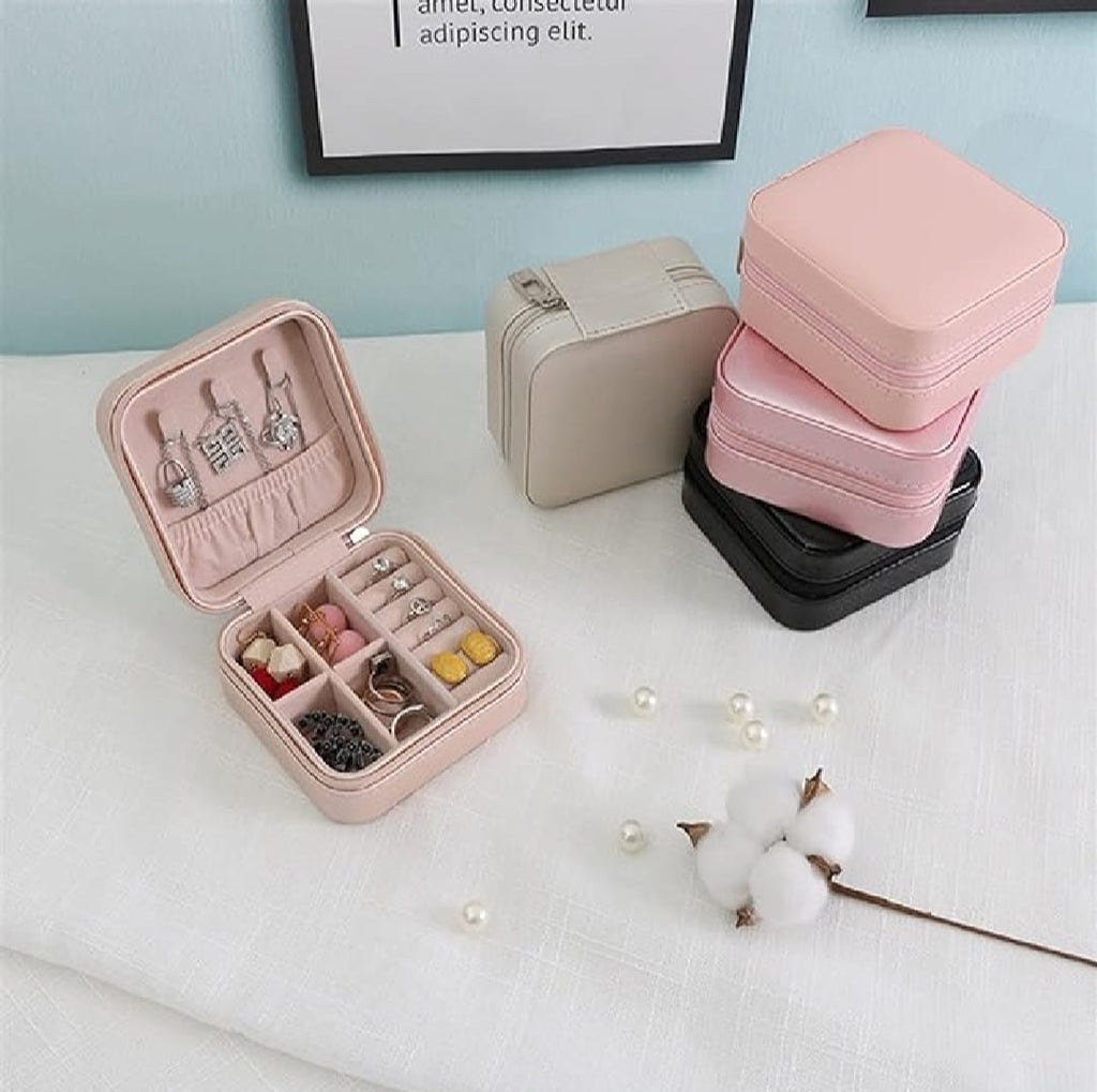 Jewelry Organizer  Box , Mini Jewelry Box Travel PU Leather, Small Jewelry Box Portable Travel Jewelry Box for Rings Earrings Necklace Bracelets Watch Gift for Women Girls | Jewelry Organizer Box 