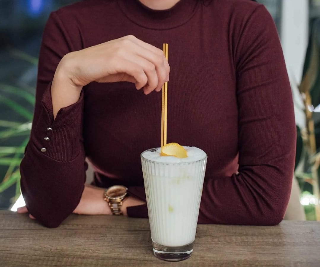 Set of 6 Colorful Reusable Metal Straws ? Stainless Steel Drinking Straws with Eco-Friendly Design for Home, Travel &amp; Parties