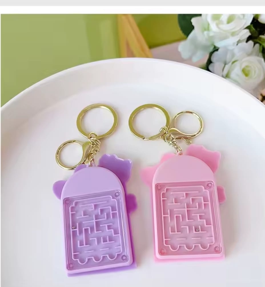 Mini Calculator Keychain ? Cute Pink Kawaii Cartoon Portable Calculator | School &amp; Student Supplies, Stationery Gift (Random color)