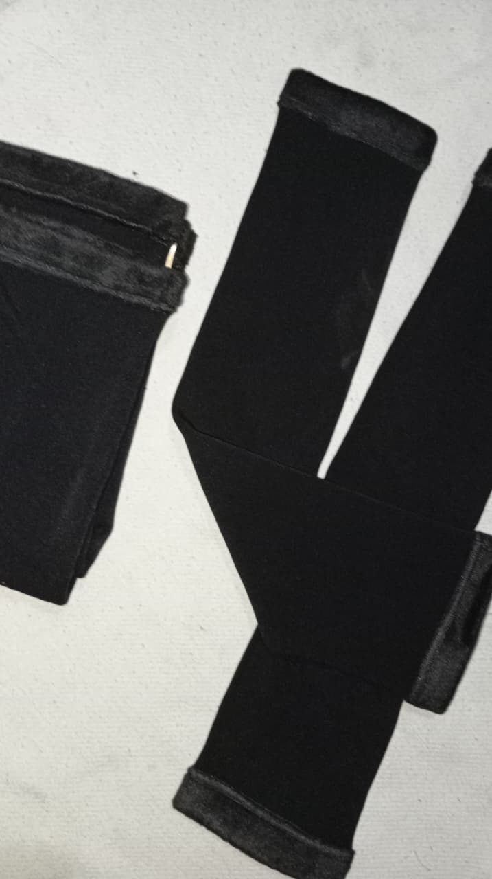 Unisex Wool Knee Length Leg Warmers ? Plain Black, Comfortable &amp; Stylish Winter Wear, Easy to Wear &amp; Wash, Formal Outfit Accessory, (1 Pair)