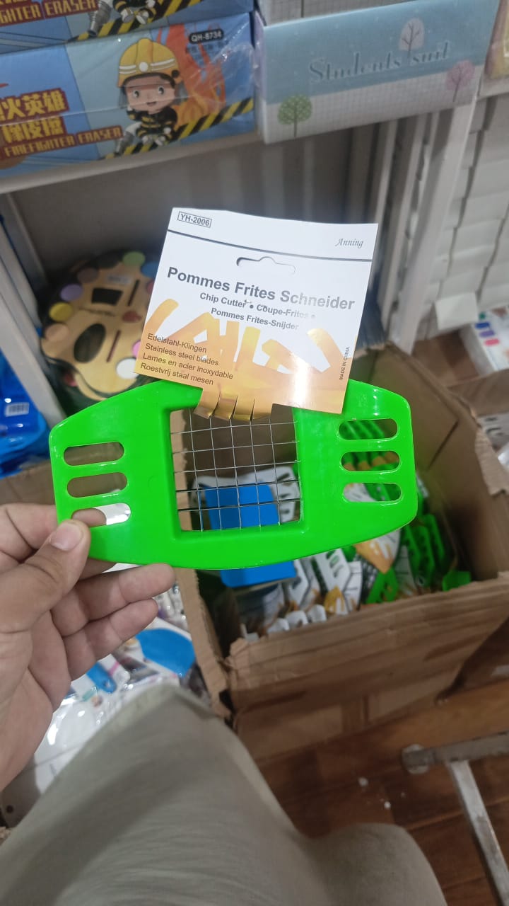 Multifunctional Potato Cutter and French Fry Maker ? Stainless Steel Vegetable and Fruit Slicer, Chopper, Dicer, Kitchen Tool for Cutting Fries, Chips, and Healthy Snacks ? Durable ABS Handle with 36-Blade Grid (Random Color)