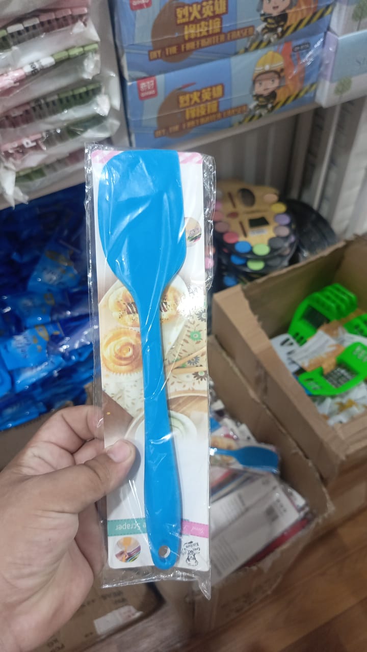 Silicone Spatula 8-Inch ? Heat Resistant, Non-Stick Flexible Rubber Scraper Spoon for Kitchen Use