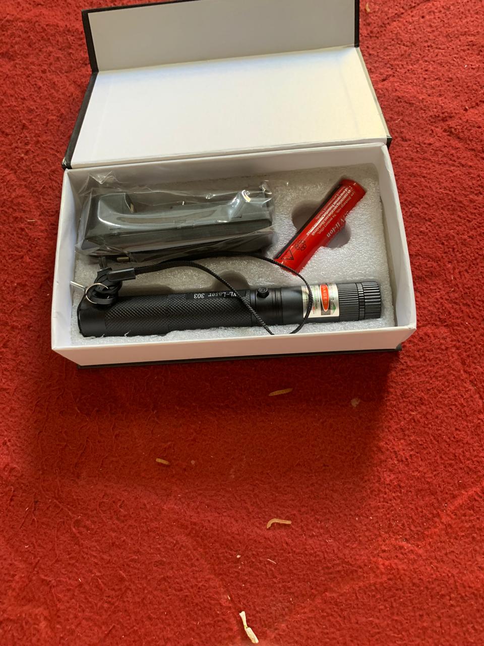 Rechargeable Powerful Green Laser Pointer ? Long Range 4 KM Beam ? Water &amp; Weather Resistant ? Steel Body