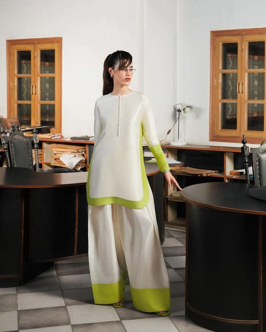 Rosy Glow Swiss Lawn Shirt ? Elegant Color Block Design for Women