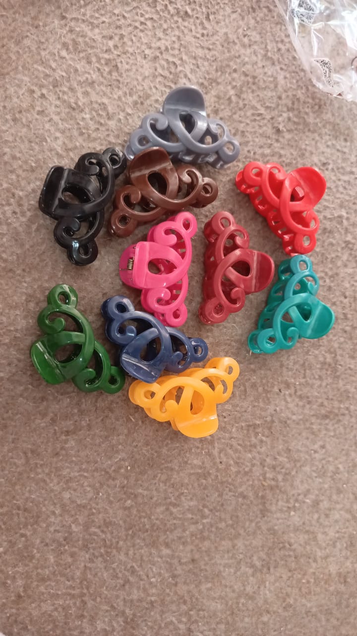 Large Plastic Hair Catchers ? 6-Piece Set for Girls, Multiple Colors