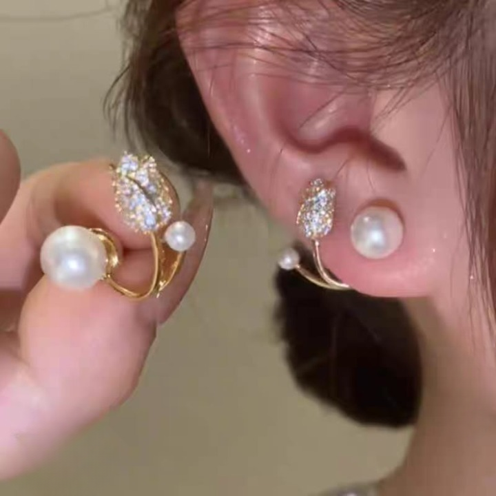 Beautiful Pearl Zircon Korean Flower Earrings for Women ? Elegant Floral Design with Sparkling Zircon and Pearl Detailing | Premium Silver and Golden Fashion Jewelry for Parties, Weddings, and Daily Wear | AWT-999
