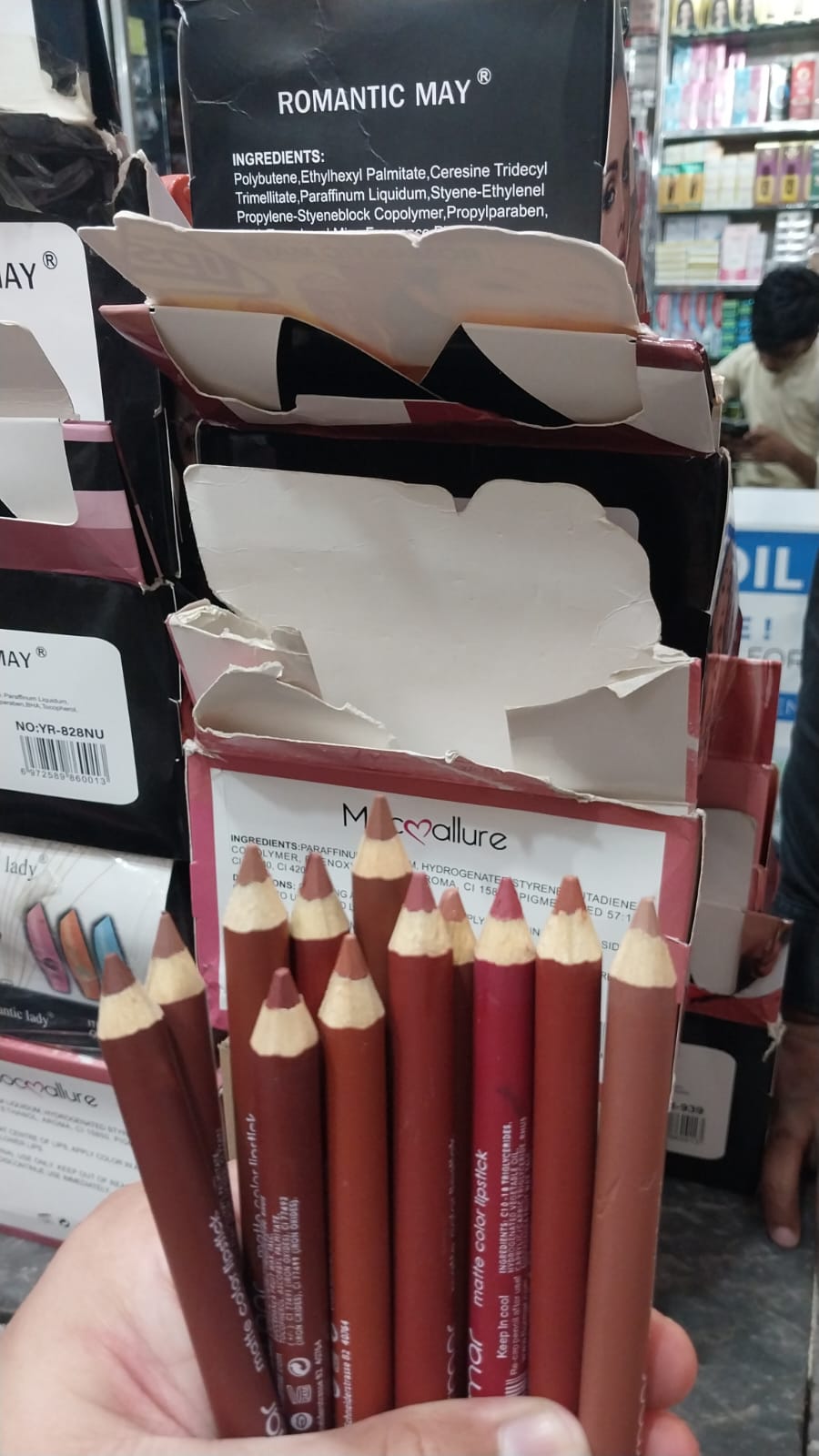 Flormar Waterproof Lip Pencil Set of 12 ? Long Lasting, High Quality Lip Liners in Assorted Shades Brown, Pink, Light Brown, Bronze Skin, Arabian Bronze, Metallic Bronze, Peanut Brown, Chocolate Brown, Coffee, Light, Medium, Orange