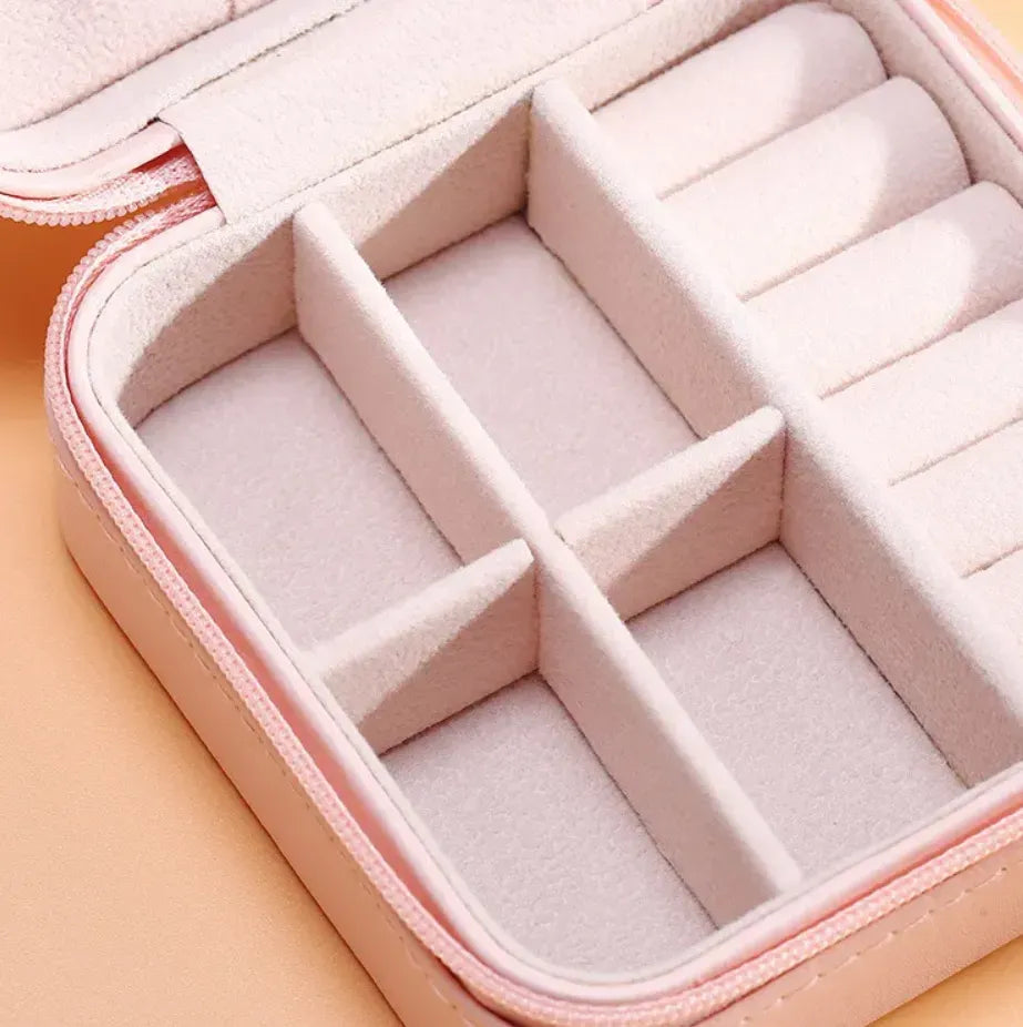 Jewelry Organizer  Box , Mini Jewelry Box Travel PU Leather, Small Jewelry Box Portable Travel Jewelry Box for Rings Earrings Necklace Bracelets Watch Gift for Women Girls | Jewelry Organizer Box 