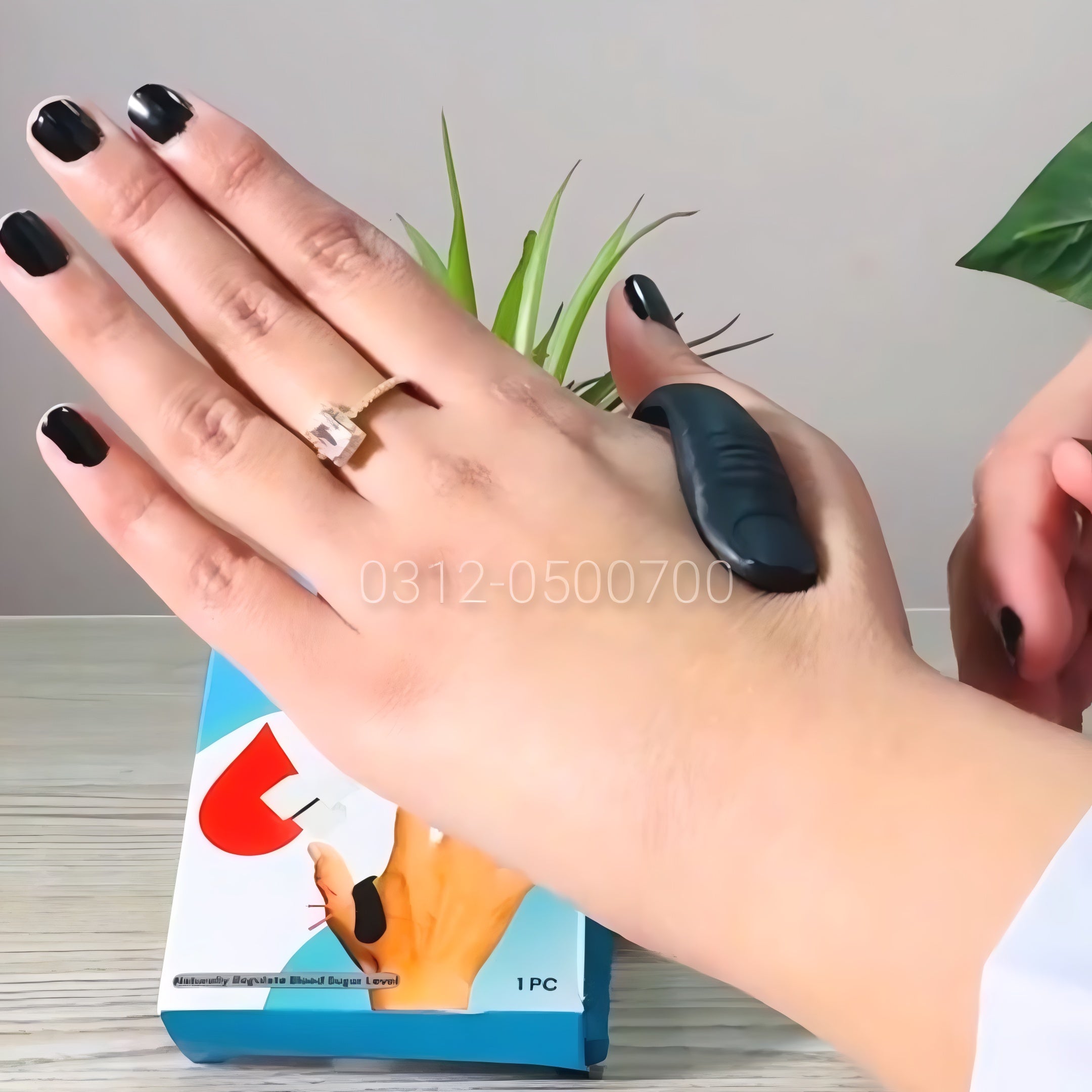 Original Sugar Control LI4 Acupressure Point Clip ? Natural Migraine, Stress &amp; BP Relief | Insulin Stimulation &amp; Weight Management (Random Color)