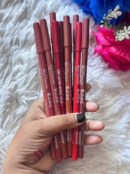 Flormar Perfect Lipliner ? Long-Lasting &amp; Intense Color | Smooth Application | Pack of 12 Shades