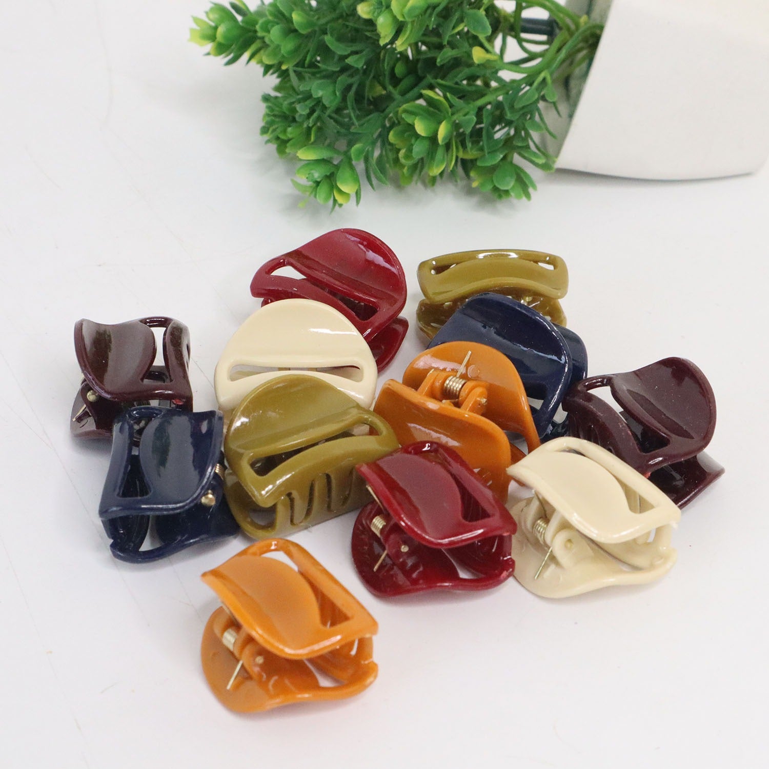 Pack of 12 Hair Catchers ? Small Size (1 Inch) Multicolor Plastic Clips for Women &amp; Girls | Strong Grip &amp; Stylish Design (Random Color)