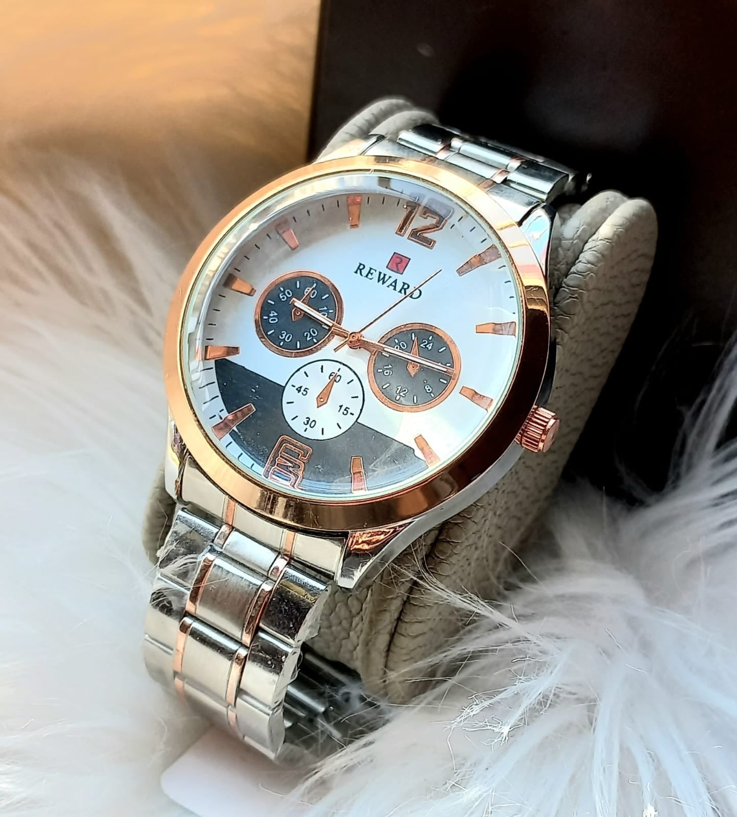 REWARD Men?s Watch ? Premium Quality, Waterproof, Stylish Design (with Gift Box)