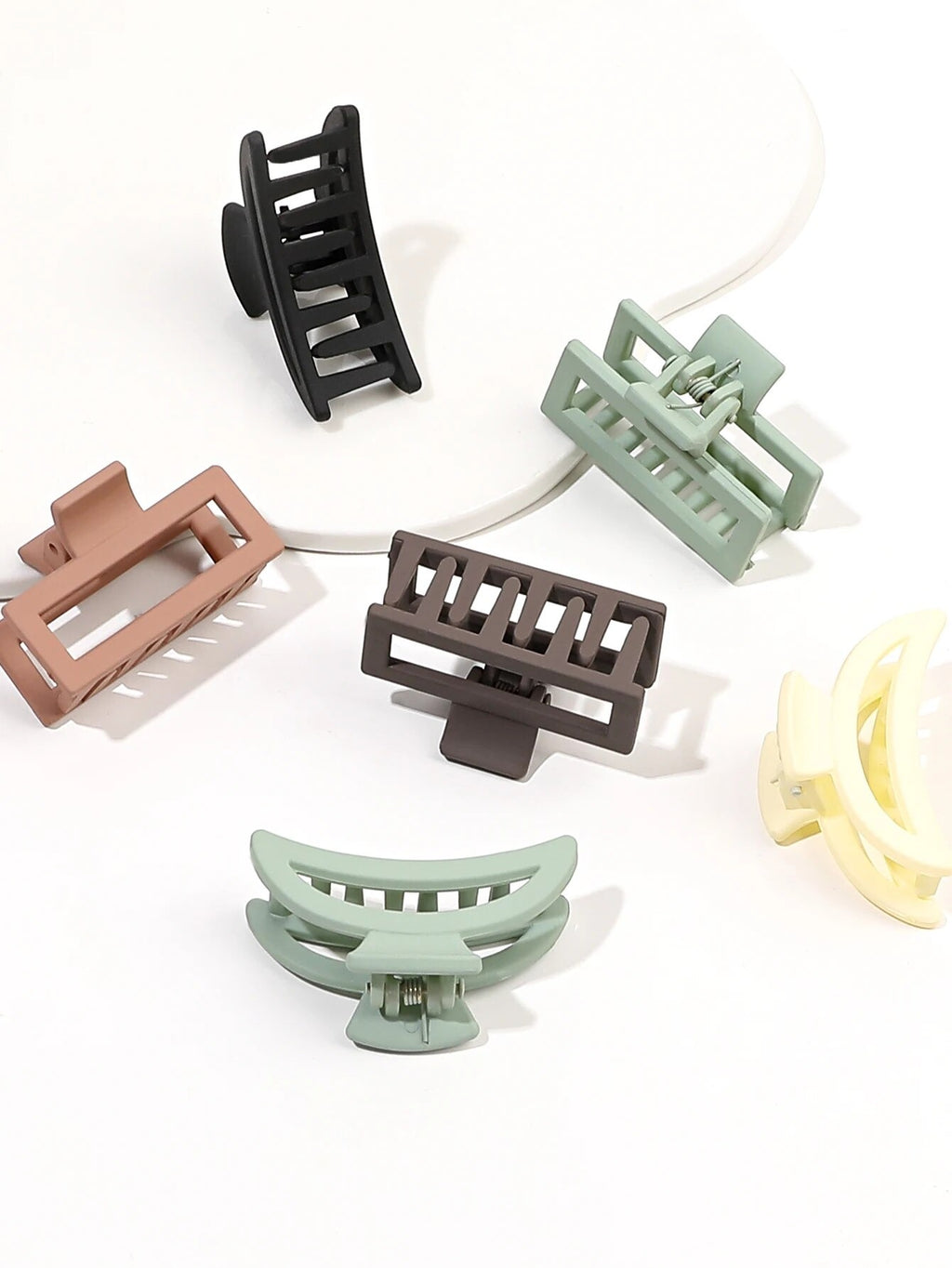 Large Plastic Hair Catchers ? 6-Piece Set for Girls, Multiple Colors