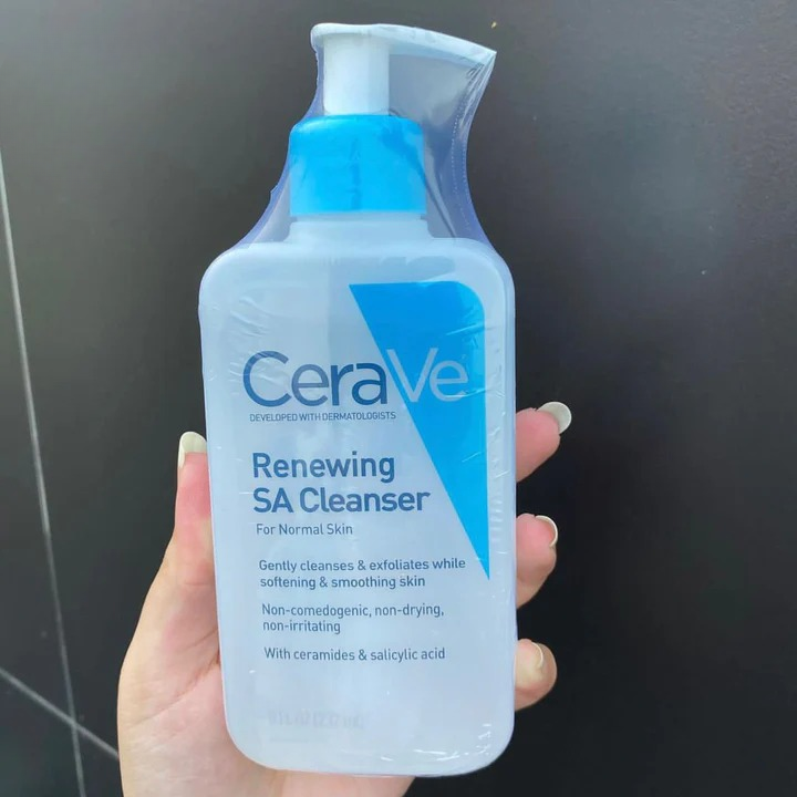 CeraVe Renewing SA Cleanser And Hydrating Cleanser with Salicylic Acid &amp; Ceramides ? (237ml)
