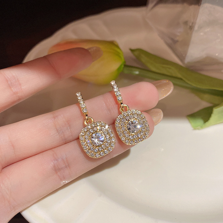 Crystal Earrings ? Sparkling Dangle Earrings for Party &amp; Everyday Wear - Earings For Girls ( PJT-990 )