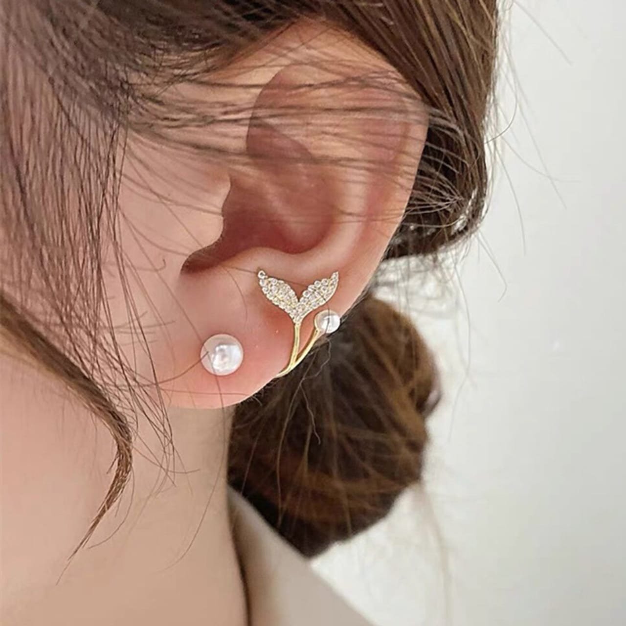 AUJ-939 Korean Fish Tail Earrings – Elegant Fashion Jewellery, Stylish Accessory for Women - Image 5
