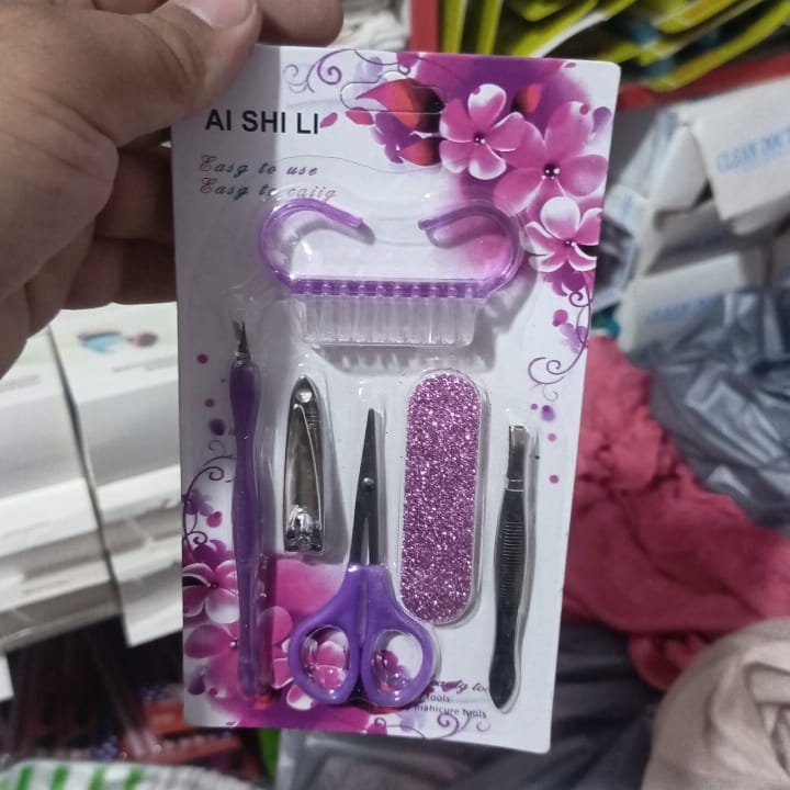 Multi Purpose Nail Manicure Care Set Providing Complete Grooming Everyday Nail Care Support - Image 4