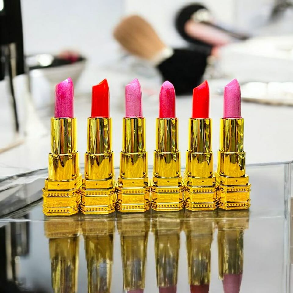 Matte Velvet Lipstick Set Of 6 – Richly Pigmented Shades Of Pink With Soft, Creamy Texture And Long-Lasting Wear For Elegant And Bold Lips