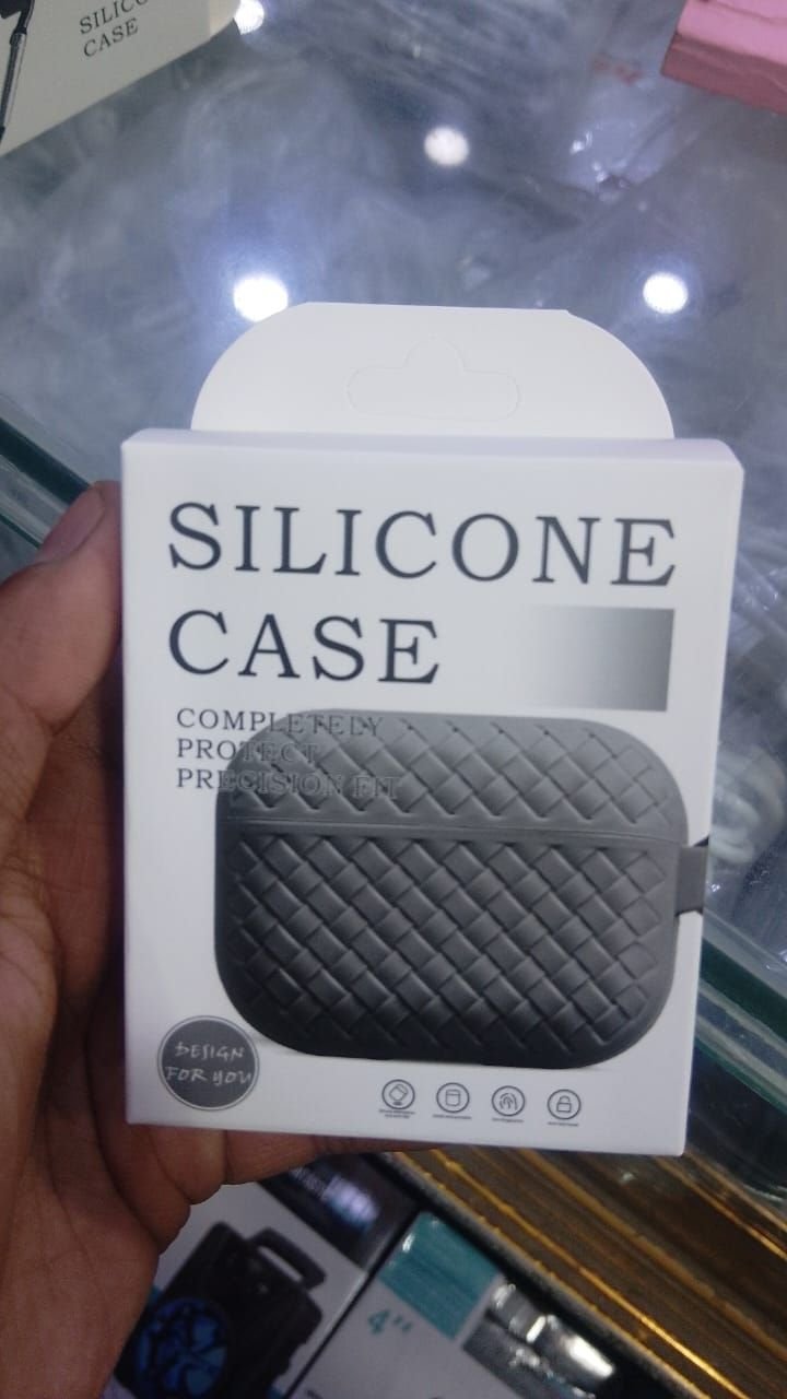 Silicone Protective Case For AirPods Pro 2 Durable Precision Fit Scratch Resistant Shock Absorbing Practical Choice For Daily Use | Random Color - Image 4