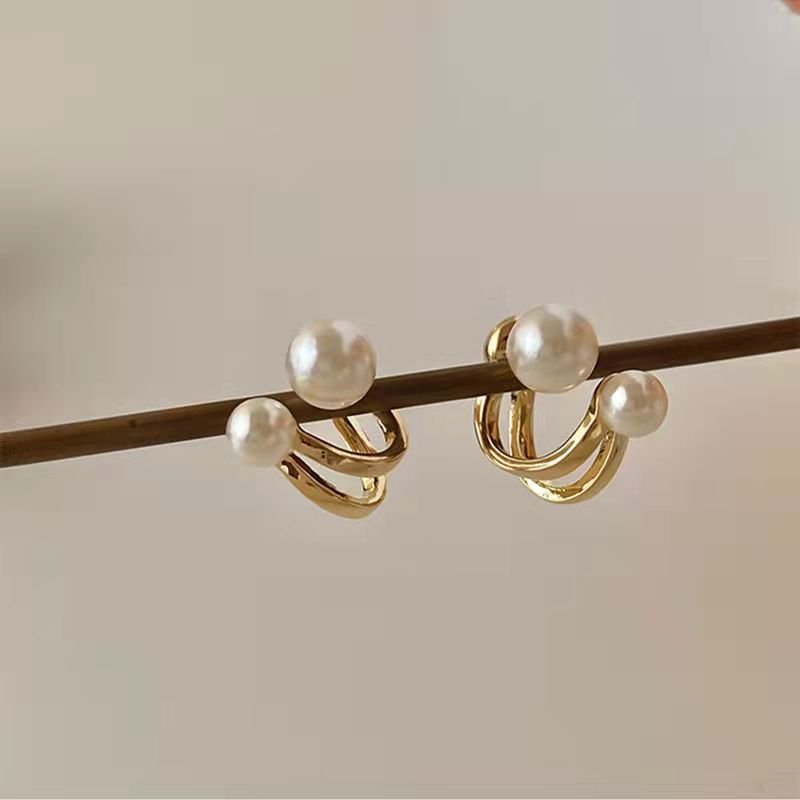 ZVT-167 Korean Pearl Circle Earrings – Elegant Fashion Jewellery, Stylish Accessory for Women - Image 3