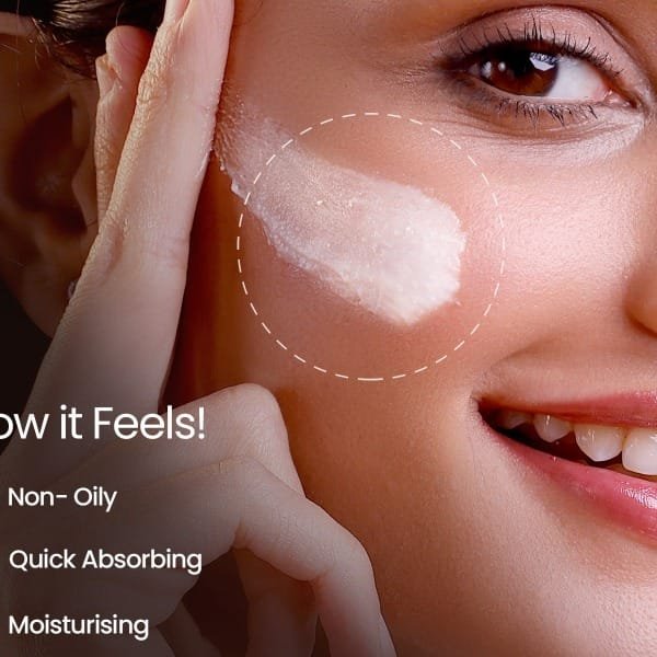 Ever Glow Whitening Sunblock SPF 60 – | Brightening & Broad Spectrum Protection | Sunblock - Image 3
