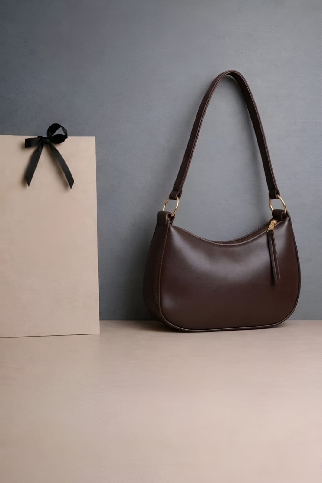 Women's Classic Zip Shoulder Bag | Sleek Everyday Carry - Image 3
