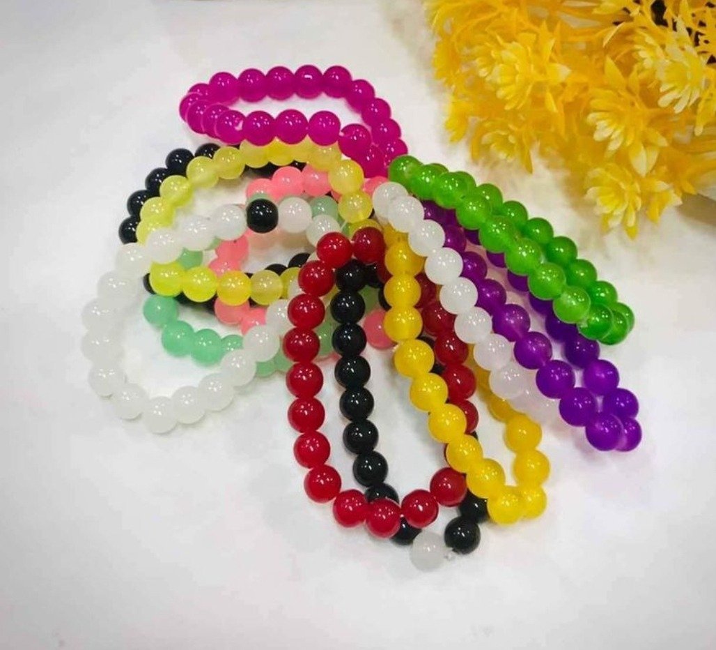 Beaded Stretch Bracelet – Fashion Accessory - Image 3
