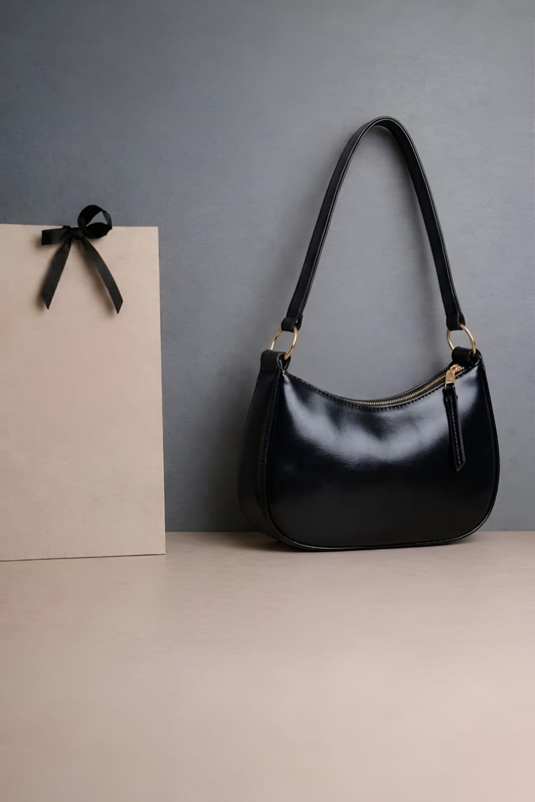 Women's Classic Zip Shoulder Bag | Sleek Everyday Carry