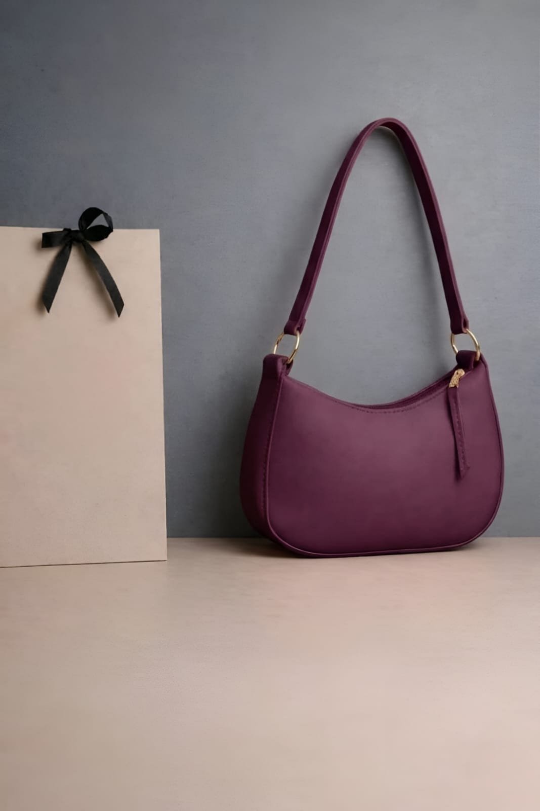 Women's Classic Zip Shoulder Bag | Sleek Everyday Carry - Image 5