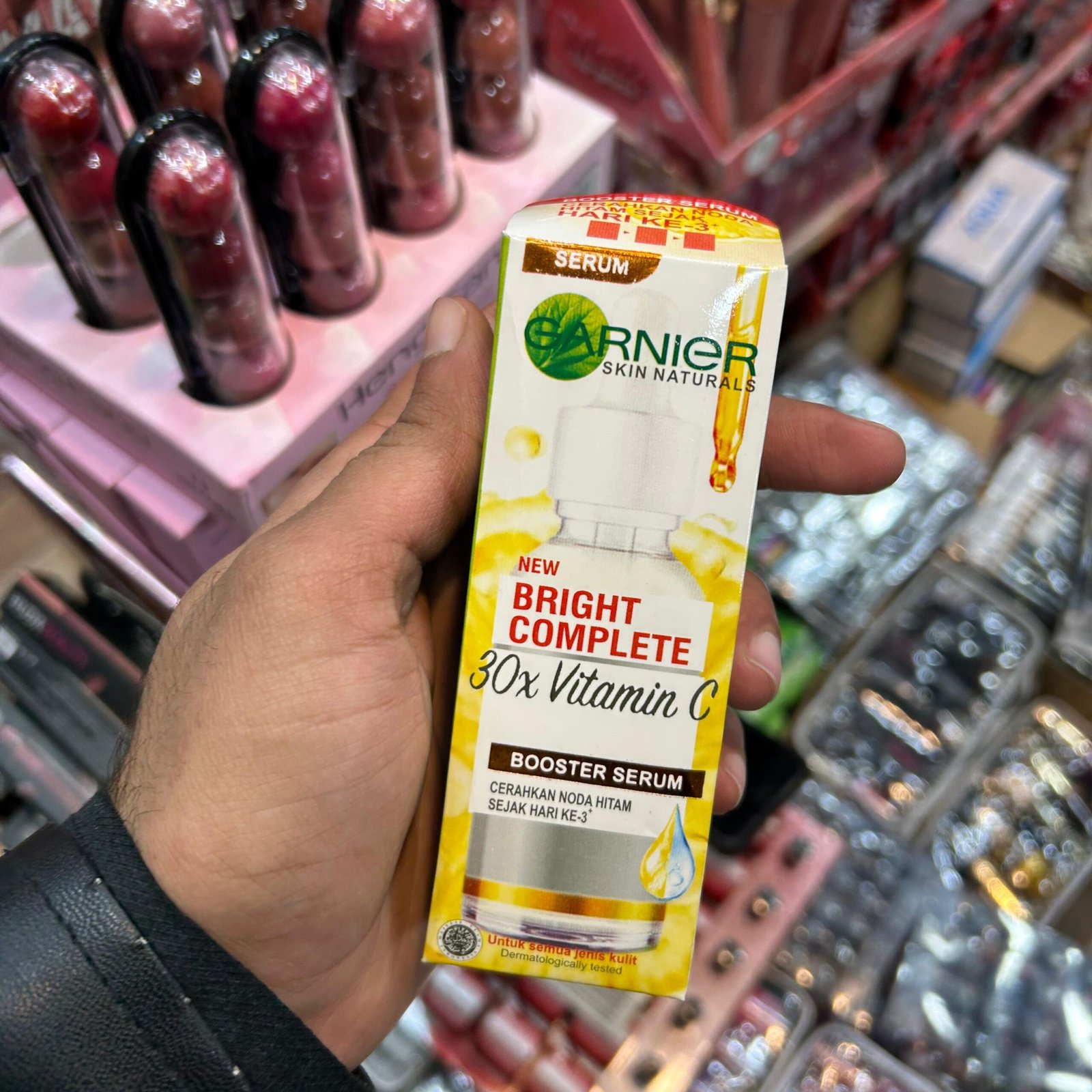 Garnier Skin Active Bright Complete Vitamin C Booster Serum | 35ml | With Niacinamide - Image 4
