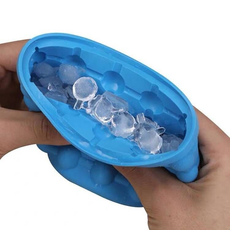 Ice Genie Silicone Ice Cube Maker Bucket with Airtight Lid - Image 4