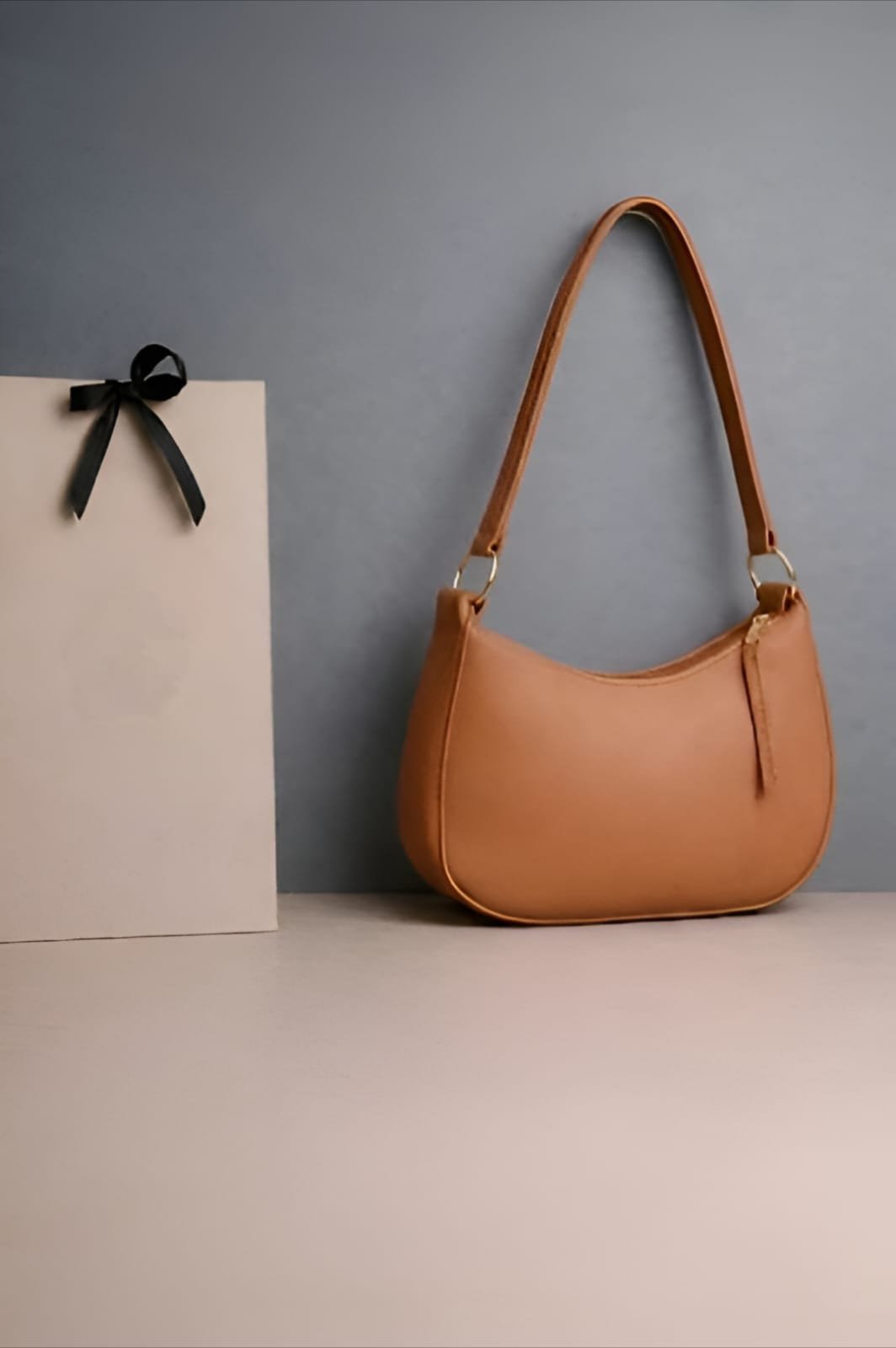 Women's Classic Zip Shoulder Bag | Sleek Everyday Carry - Image 2