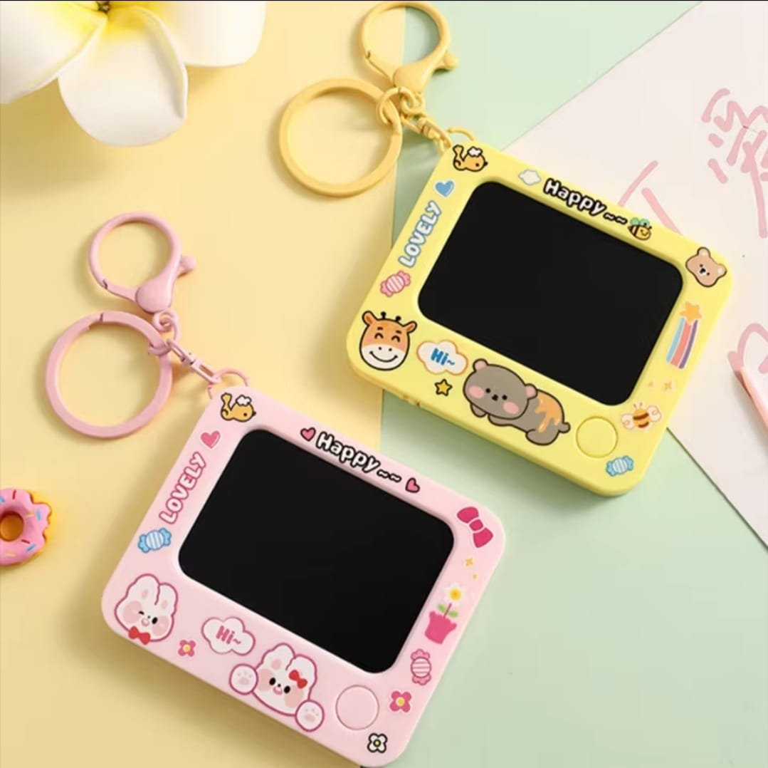 Creative Mini Graffiti Board Keychain – Cute Cartoon Bag Pendant & Reusable Drawing Tablet for Students, Kids & Artists (Random Color) - Image 3