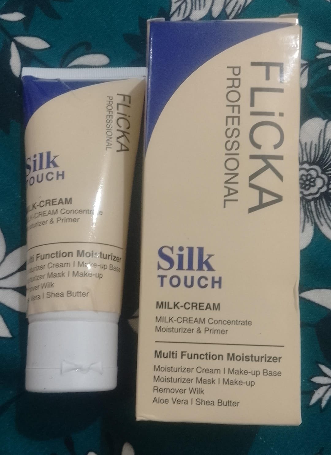 FLiCKA Silk Touch 3‑in‑1 Moisturizer & Primer | Hydrating, Lightweight, Long‑Lasting | Pore Minimizer | 60g - Image 5
