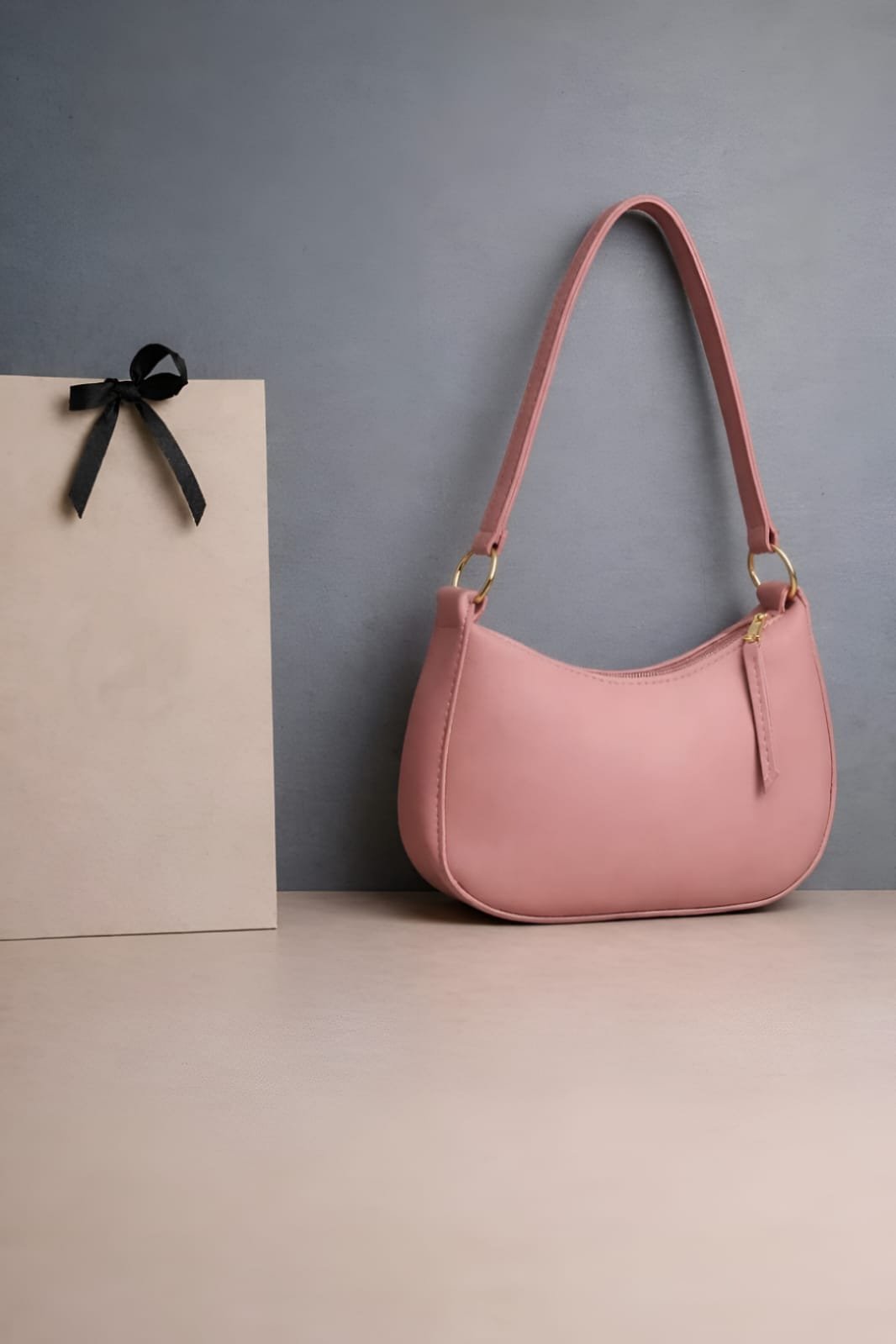 Women's Classic Zip Shoulder Bag | Sleek Everyday Carry - Image 4