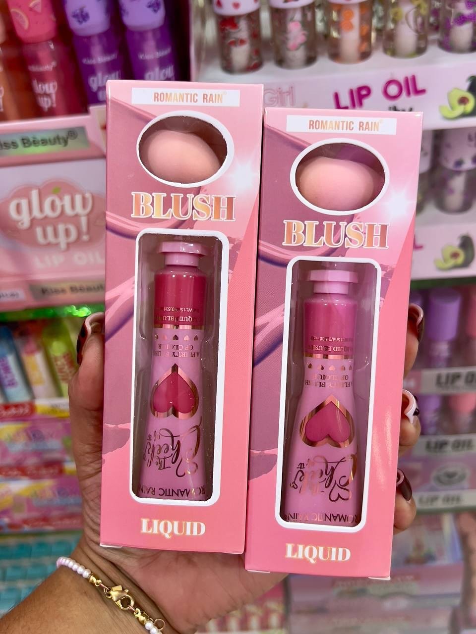 Pack of 2 - 2 in 1 Blush & Blender Deal – Dual-Action Makeup Essential for Effortless Application - Image 2