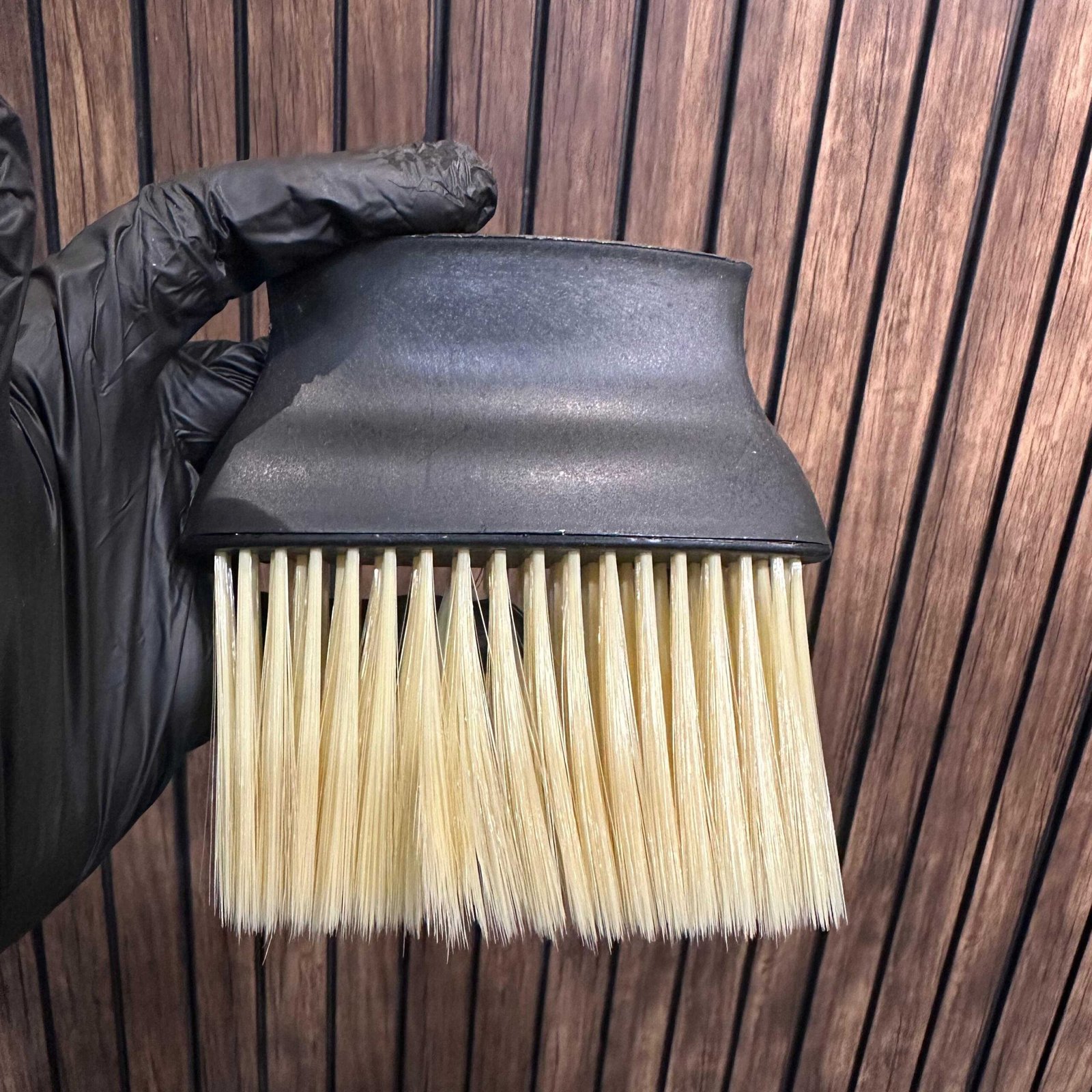Car Interior Cleaning Brush Durable Quality Comfortable Grip Reliable Performance Effective Dust Removal - Image 4